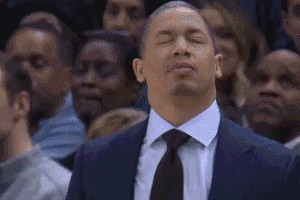 bob半岛体育官方入口-22分17板！小杨终于打成了奥尼尔！31+19+16+13！登哥真炸了！